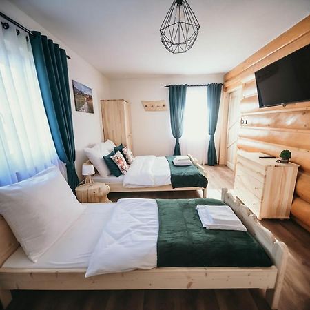 Tarasowka U Zajaca Bed & Breakfast Czerwienne Bagian luar foto