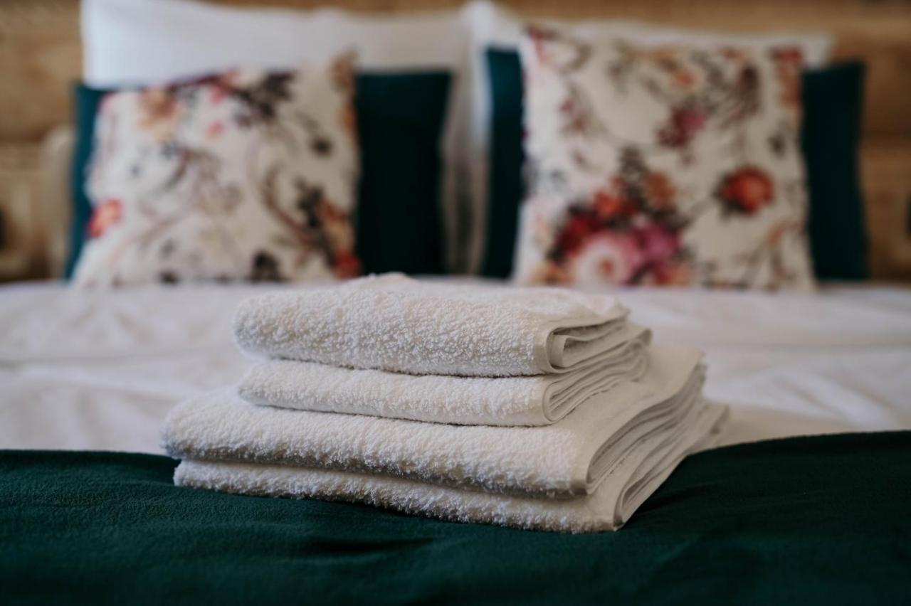 Tarasowka U Zajaca Bed & Breakfast Czerwienne Bagian luar foto