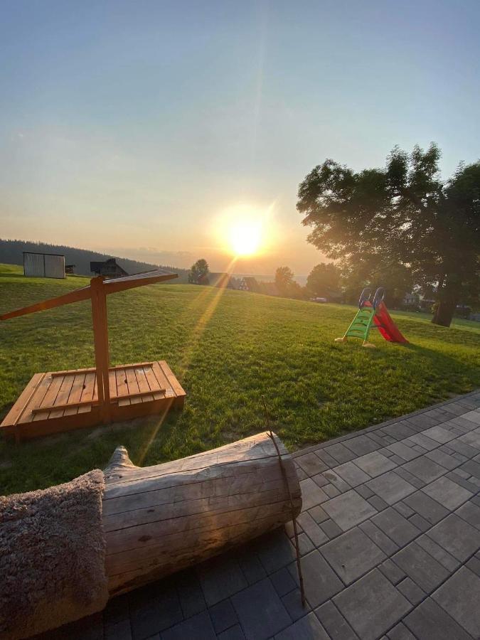 Tarasowka U Zajaca Bed & Breakfast Czerwienne Bagian luar foto