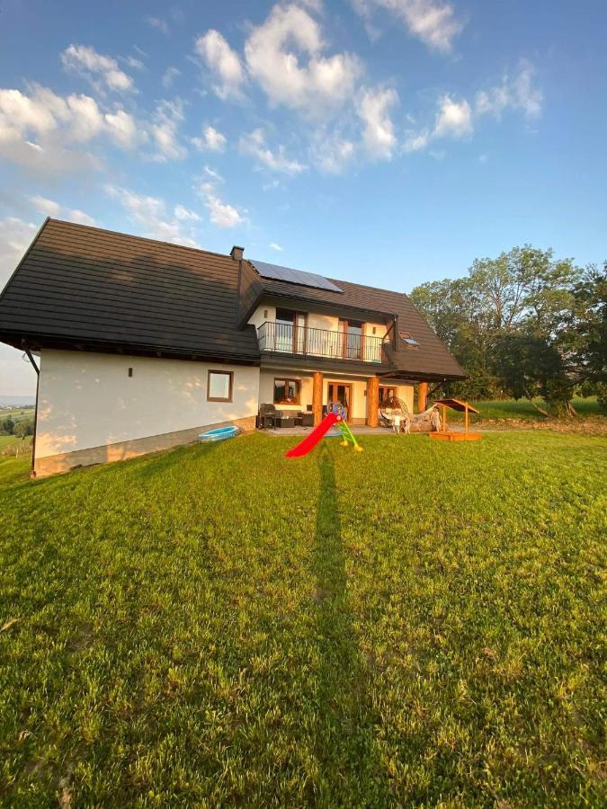 Tarasowka U Zajaca Bed & Breakfast Czerwienne Bagian luar foto
